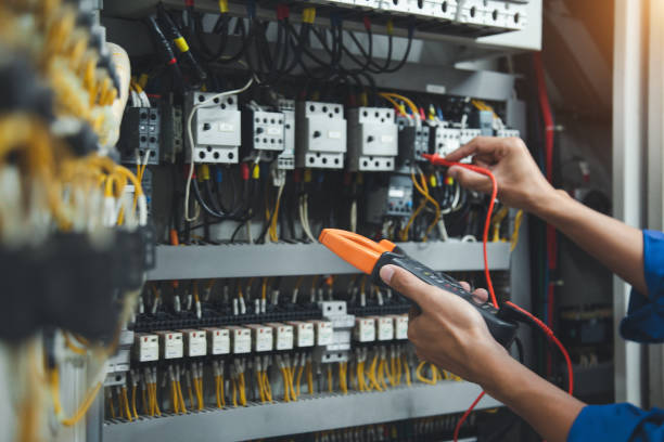 Best Affordable Emergency Electrician  in Cedar Grove, WI